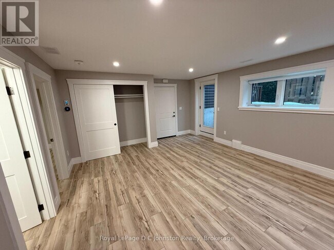 Photo du bâtiment - 365 Spence St