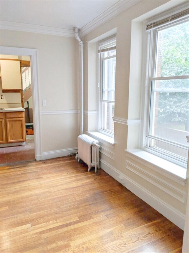 Building Photo - 4 Craigie Cir