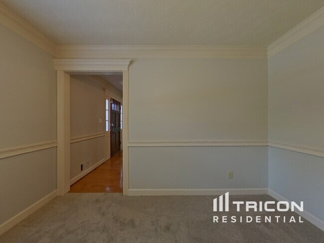 Foto del edificio - 2498 Mountain View Rd