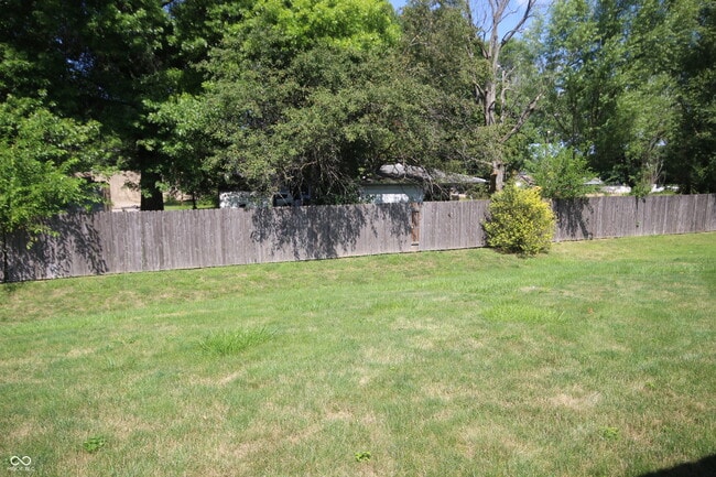 Building Photo - 1554 Stanford Dr