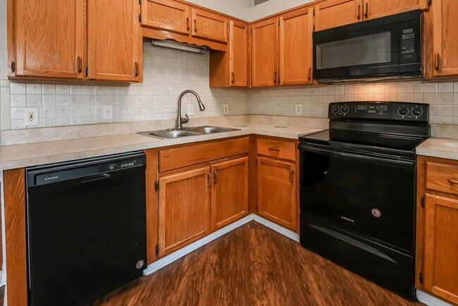 Foto del edificio - 11152 Cloverhill Cir W