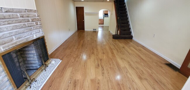 Foto del edificio - 2627 Bainbridge St