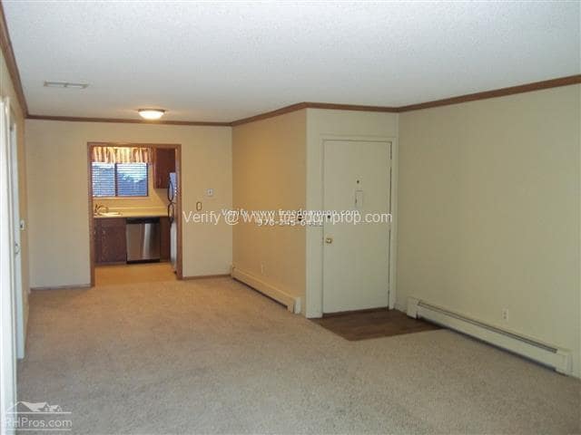 Building Photo - 961 Lakeside Dr