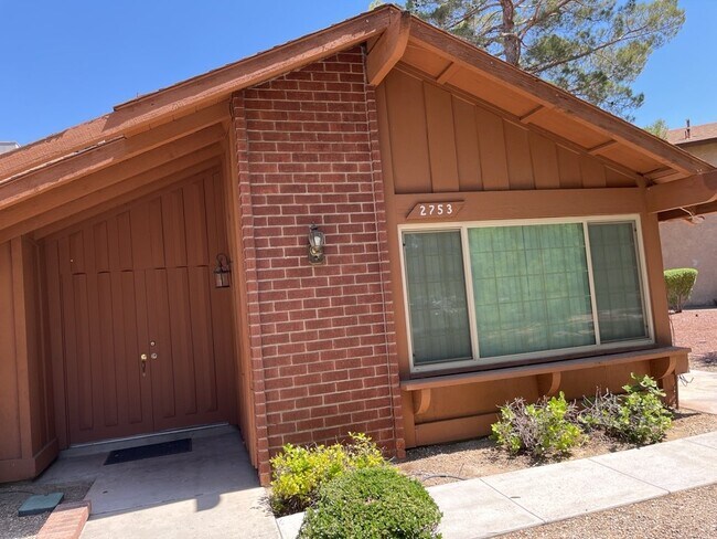 Building Photo - BEAUTIFULL REMODLED 3 BEDROOM 2 BATH UNIT ...
