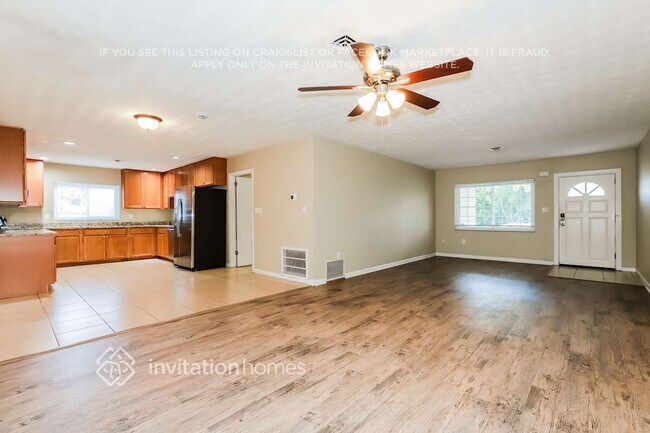 Foto del edificio - 1304 62nd St NW