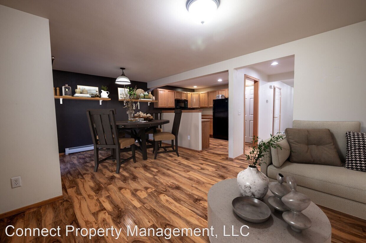 Primary Photo - 3 br, 2 bath House - 625 N 5th Ave Unit P