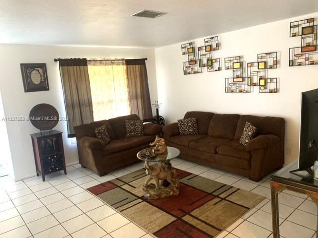 Foto del edificio - 5934 NW 20th St