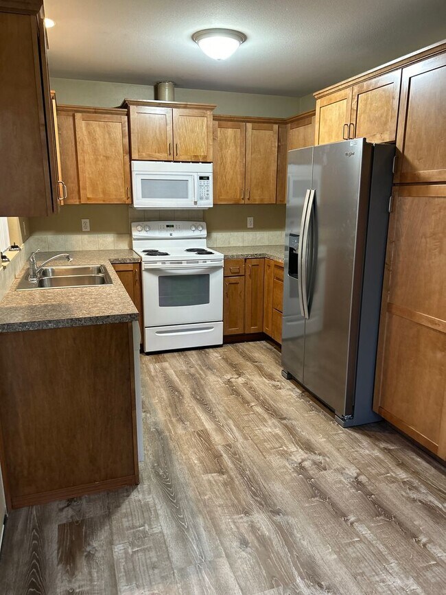 Foto del edificio - Townhouse for Rent in North Spokane