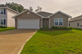 Building Photo - 401 Monarch Ln
