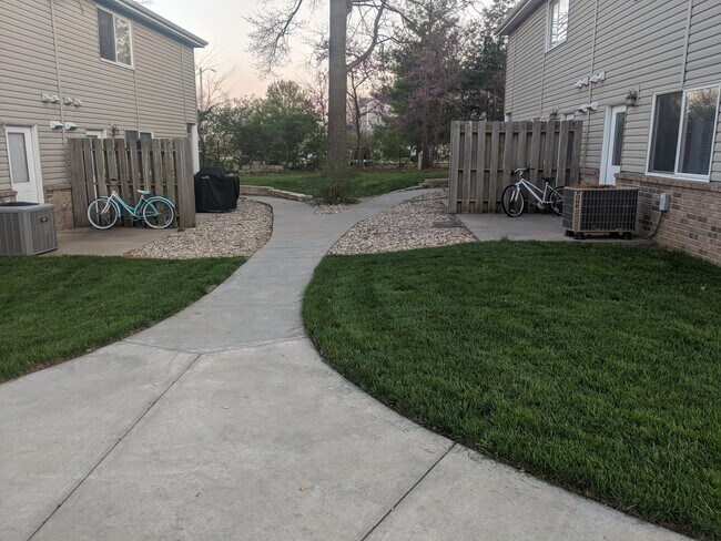 Entre unidades - 2405 Stadium Pl