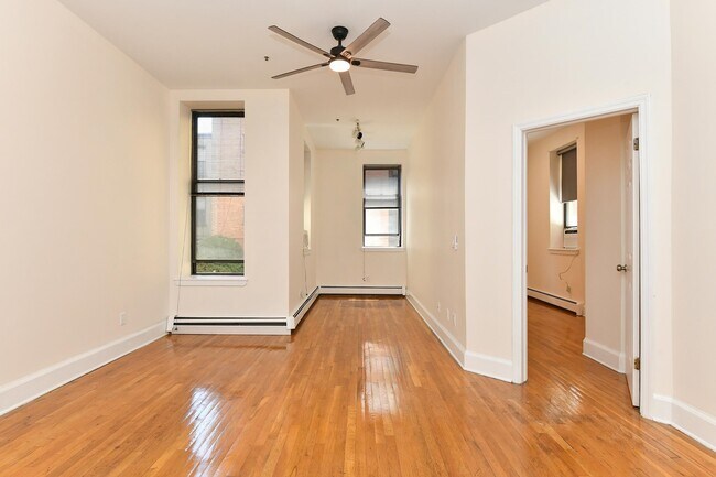 Foto del edificio - 1115 Willow Ave
