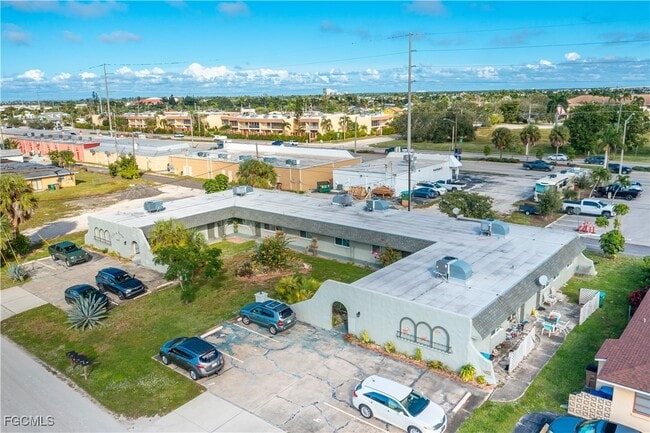 Foto del edificio - 2927 SE 15th Pl