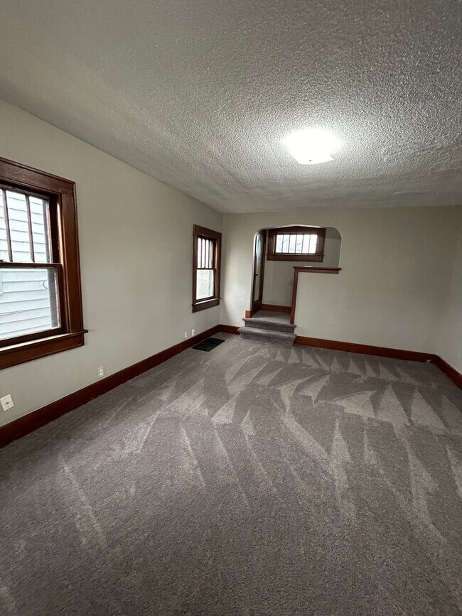 Building Photo - 2312 Terrace Rd