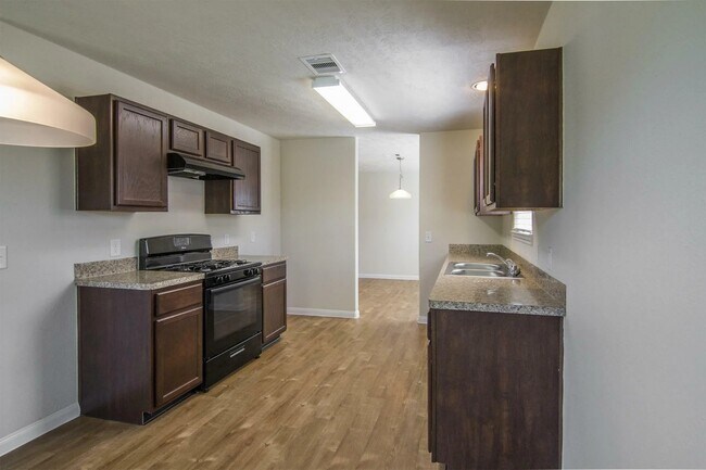 Building Photo - 911 Running Creek Court