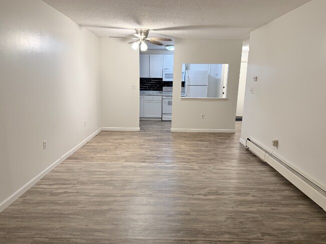 Foto del edificio - 2 Strawberry Bank Rd