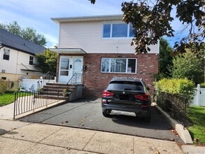 Building Photo - 33 Graywood Rd