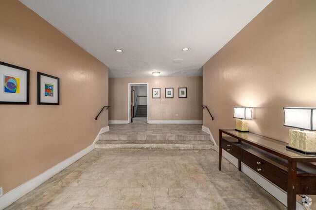 Lobby - Kemper