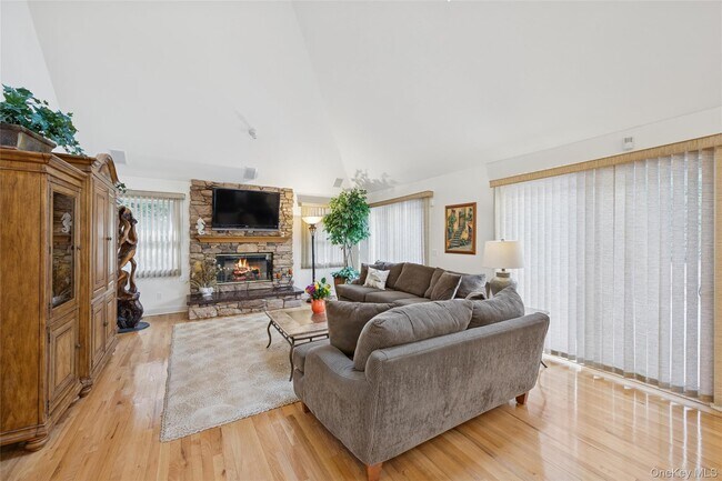 Foto del edificio - 126 Malloy Dr