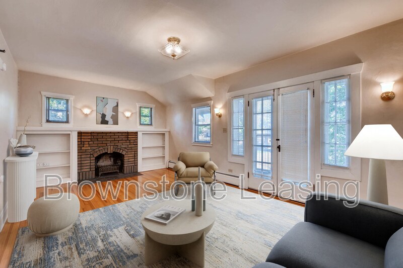 Photo - 867 N Ogden St