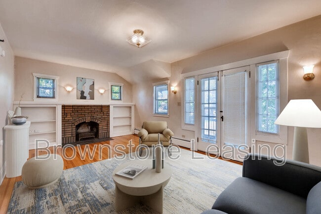 Photo - 867 N Ogden St Apartment