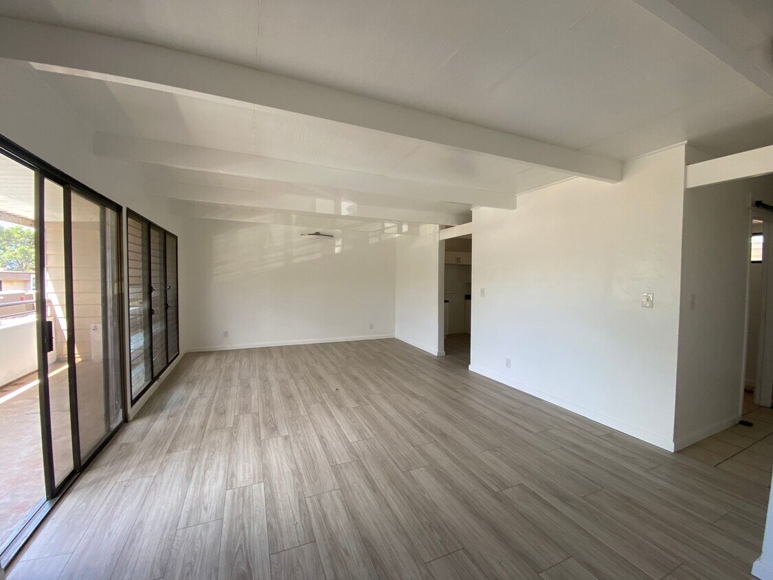 Foto principal - Townhome 3 Bedroom, 1 Bath