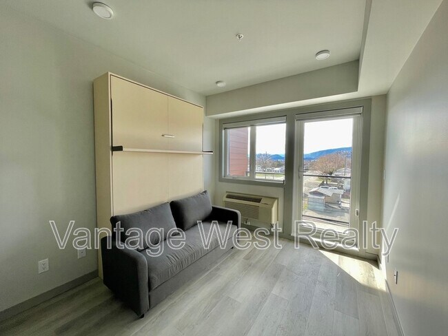 Photo du bâtiment - 316-345 Dougall Rd N