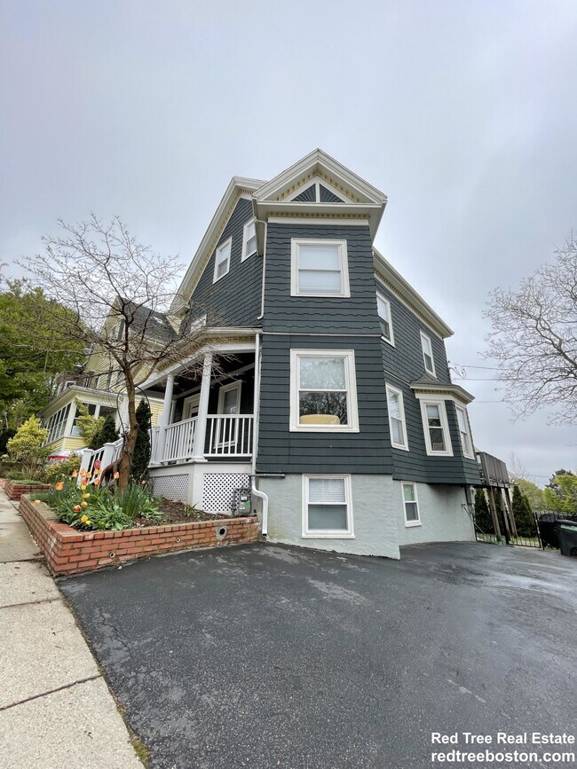 Building Photo - 52 Brastow Ave