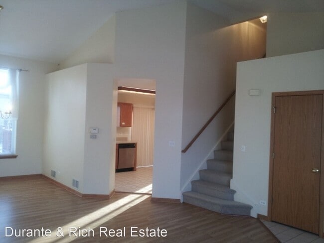 Building Photo - 3 br, 2.5 bath House - 4423 W Lawn Avenue