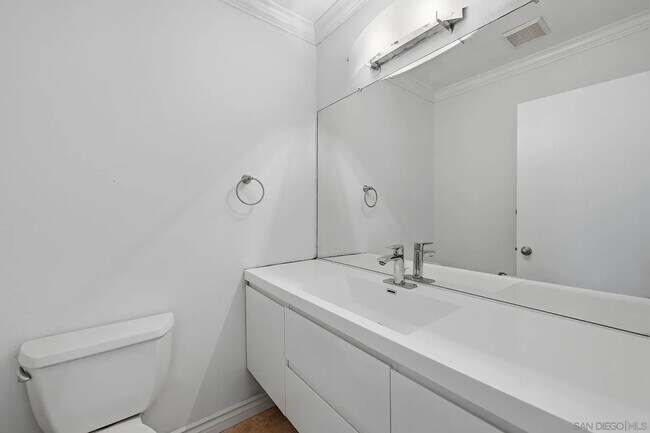 Foto del edificio - 3511 Milford Pl