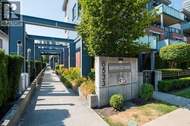 Building Photo - 6533 McKay Ave