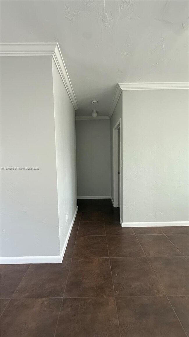 Foto del edificio - 521 NE 82nd Terrace