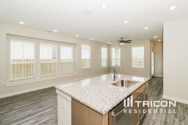 Building Photo - 1629 Palo Verde Wy