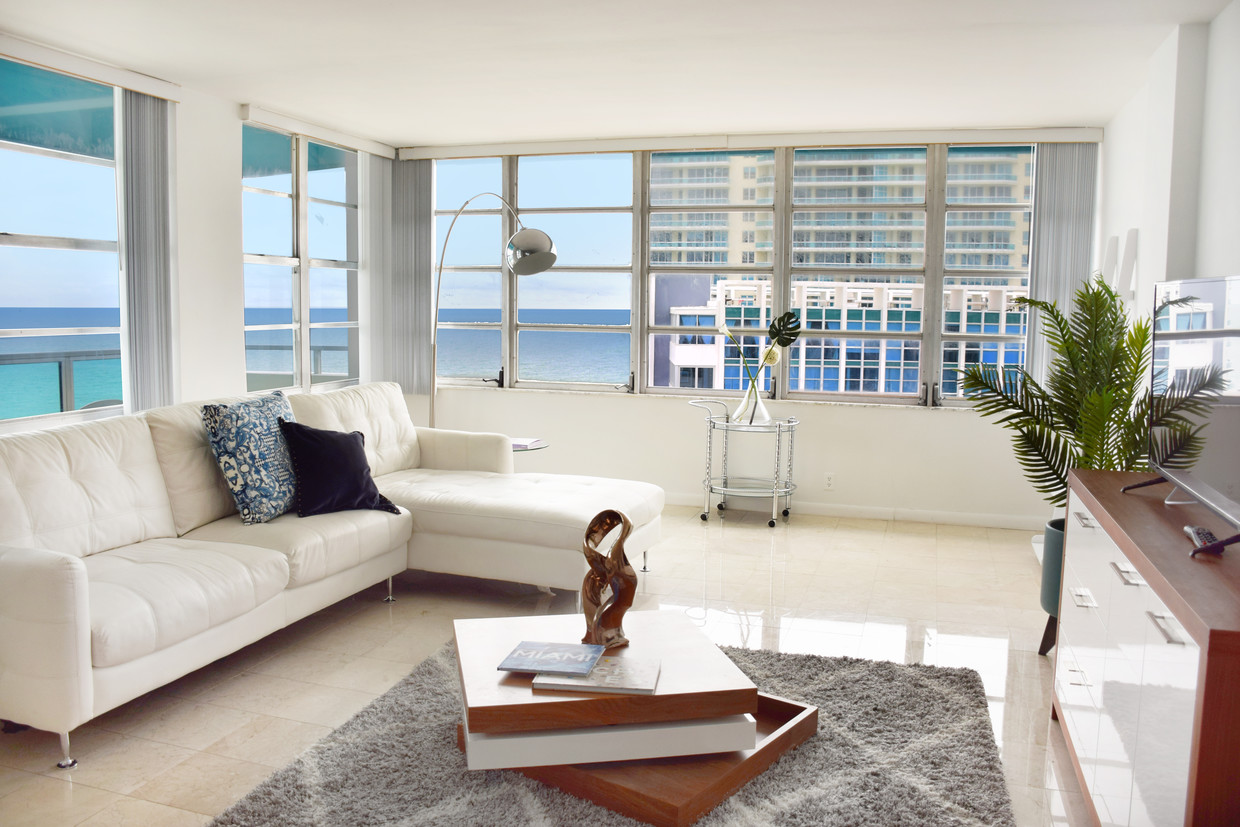 Foto principal - 5101 Collins Ave