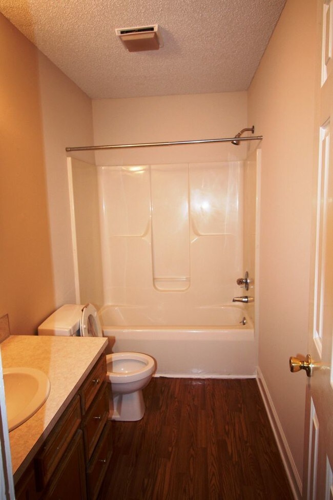 Foto del edificio - 3BR/2BA Available Soon