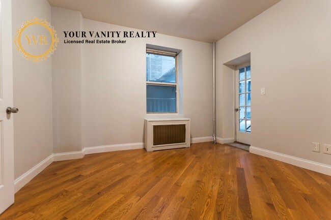 Foto del edificio - 230 W 107th St