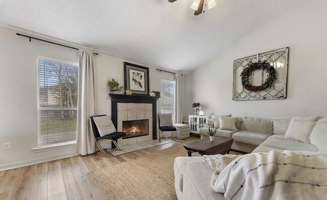 Foto del edificio - Updated 4 bedroom 2.5 bath home in Ocean Springs!