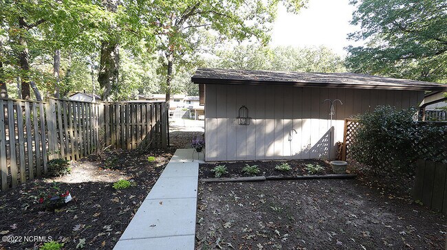 Building Photo - 3959 Wendy Ln