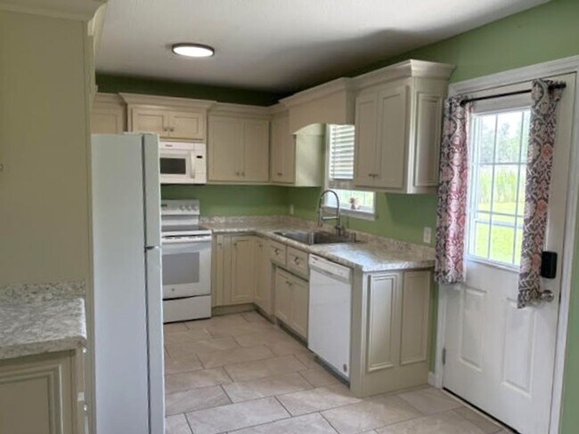 Building Photo - 37 Oscar Carter Ln