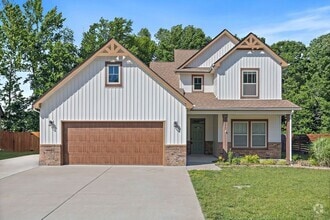 Building Photo - 338 Crusaw Dr