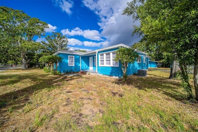 Photo - 810 2nd Ave NW House