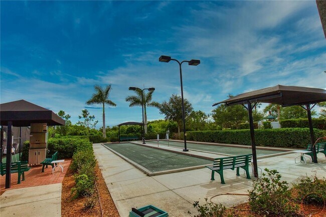 Building Photo - 10361 Crooked Crk Dr