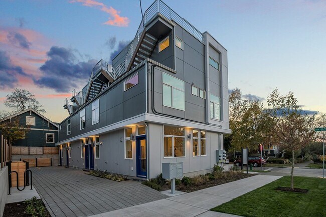 Foto del edificio - 1554 NW 60th St