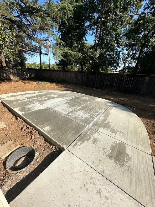 Building Photo - 2031 Oroville-Chico Hwy