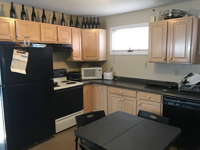 3 habitaciones - 222 Birch St