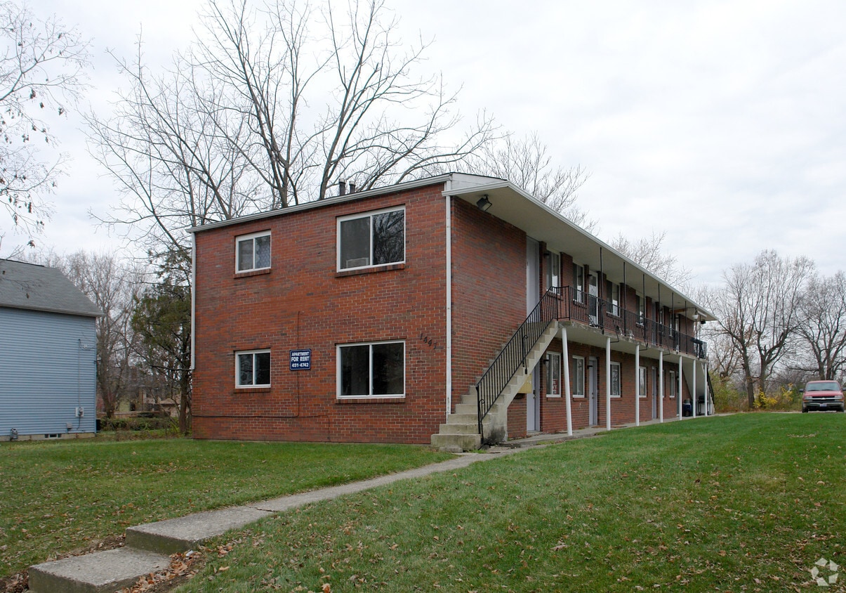 Primary Photo - 1447 E Fulton St