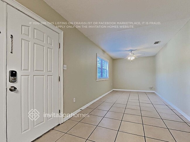 Building Photo - 3013 Touraine Ave