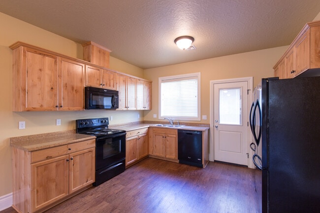 Foto del edificio - 436 10th NW St