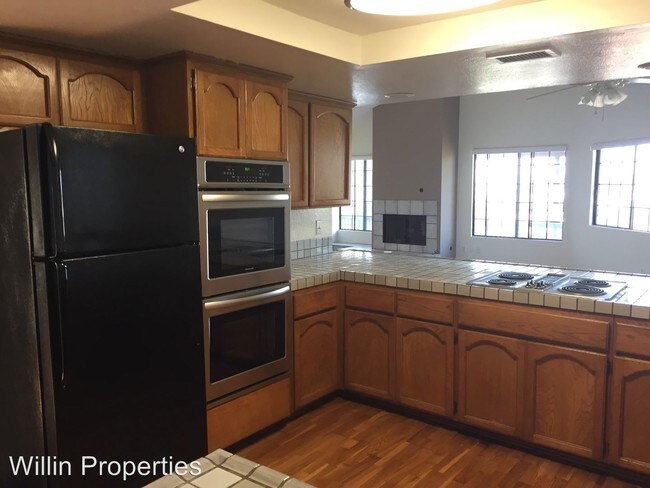 Building Photo - 2 br, 2.5 bath House - 4032 AMPUDIA STREET