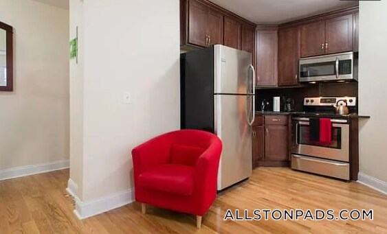 Foto del edificio - 240 Kelton St