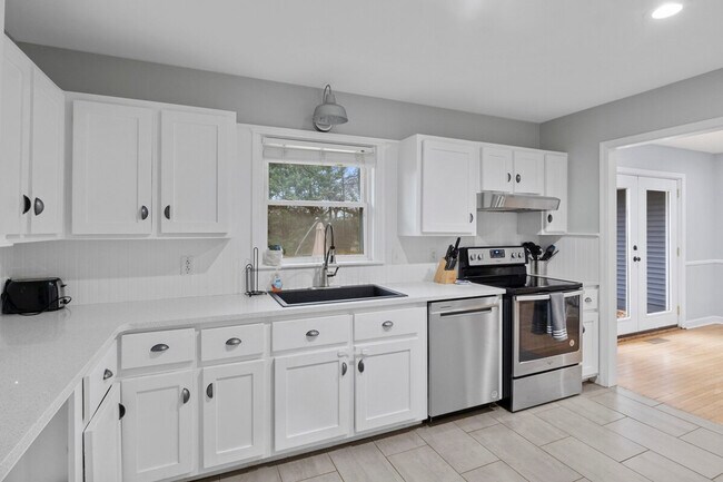 Foto del edificio - 218 Brandon Rd